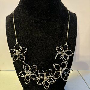 Beautiful Silver Delicate Flower Statement Necklace